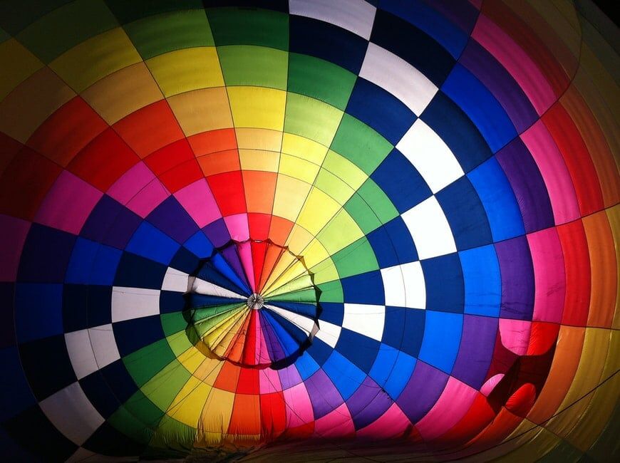 Kleurrijke parachute