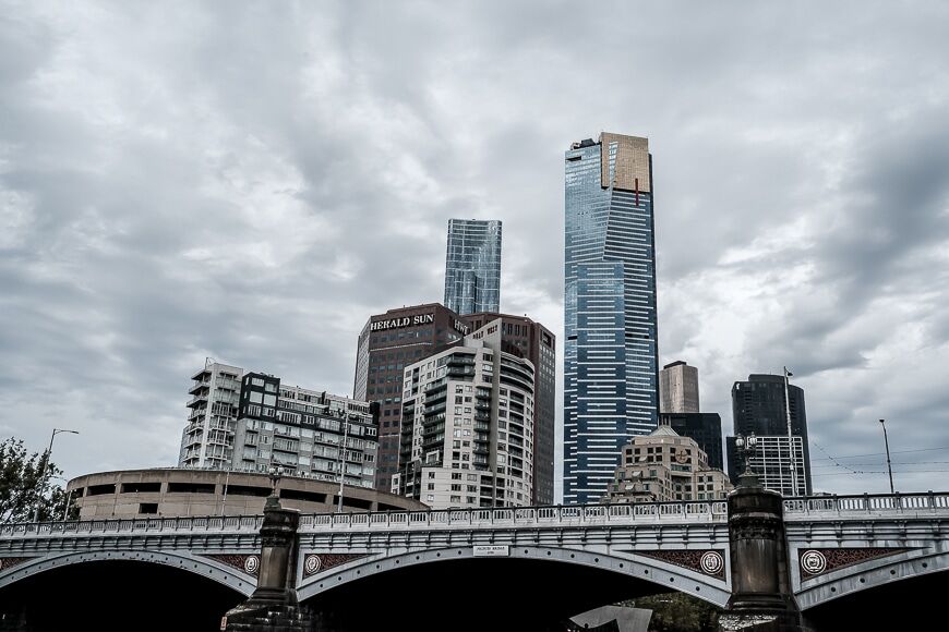 Melbourne vanaf de rivier de | Fujifilm X-E4 | XF 27mm f/2.8 | 1/500 | f/8 | Iso 400