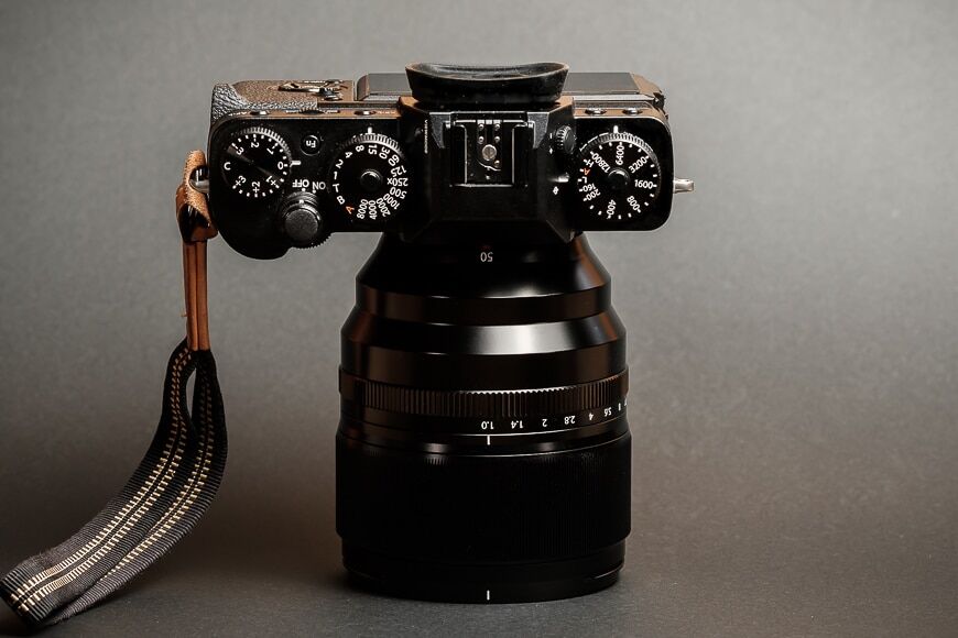Fuji XF 50mm f/1 op camera