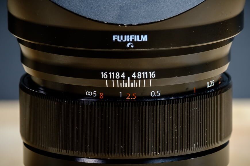 Een handmatige scherpstelring met koppeling maakt adaptief scherpstellen eenvoudig met de Fuji XF 16mm f/1.4