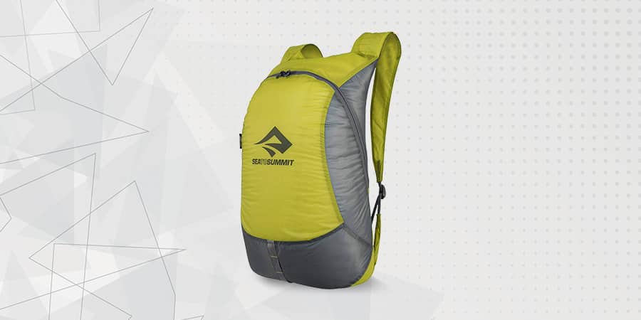 Sea to Summit Ultra Sil Daypack met ritsvak biedt gemakkelijke toegang en comfortabele schouderriem om lasten te dragen