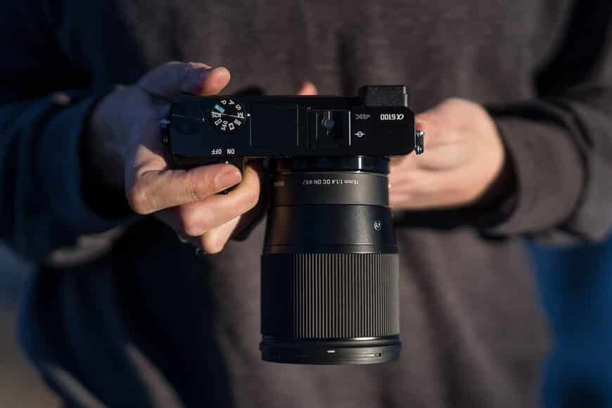 Sony A6100 met de sigma 16mm f/1.4 lens