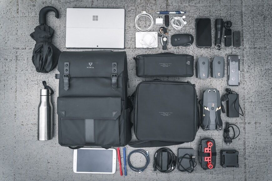 De Vinta Type-II rugzak in combinatie met het Camera Field Pack en Compact Field Pack passen op een DJI Mavic Pro, Controller en een heleboel andere items.
