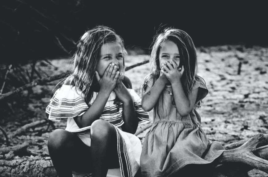 meisjes lachen